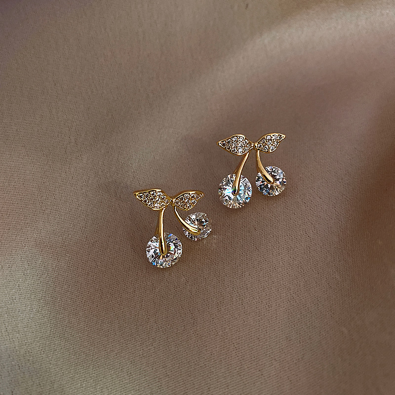 Petite Cherry Delicate Stud Ea - Women'S Fashion Petite recensione e prezzo