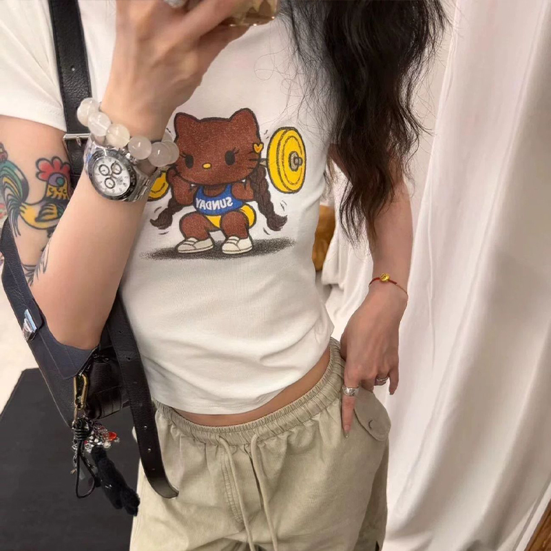 Sanrio Summer Hotties Hello Ki - Women'S Fashion From The 60S recensione e prezzo