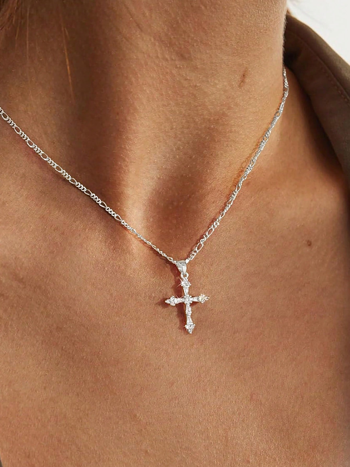 Petite 14K Gold Plated Cross P - Women'S Fashion Petite recensione e prezzo