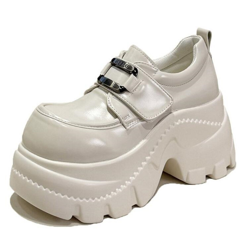 New 2026 Platform Women Loafer - Women'S Fashion Trends Spring 2026 recensione e prezzo