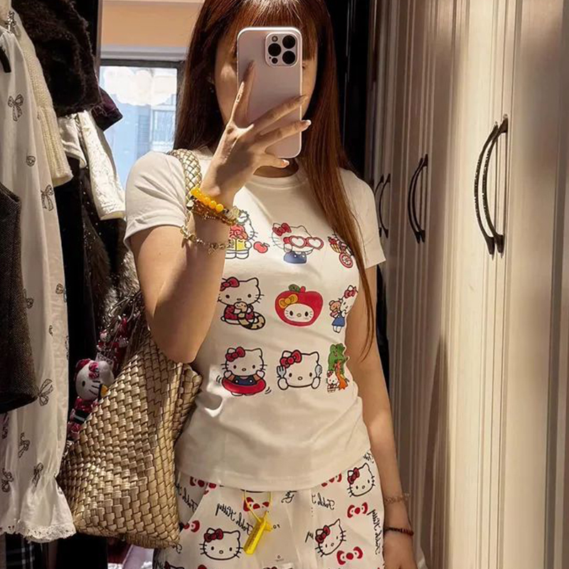 Cartoon Hello Kitty Summer Sho - Women'S Fashion From The 60S recensione e prezzo