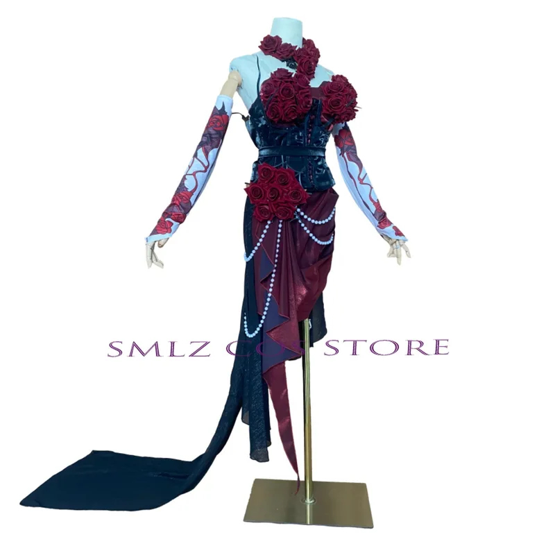 Concert Bloody Queen Game Iden - Women'S Fashion Jackets recensione e prezzo