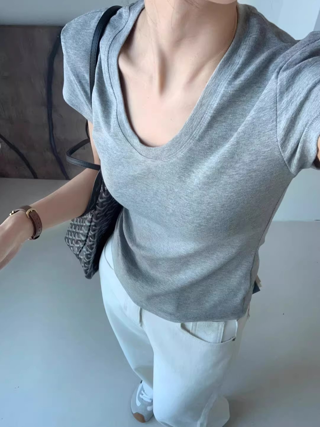 U-Neck Shoulder Short Sleeve T - Women Fashion Blouse recensione e prezzo